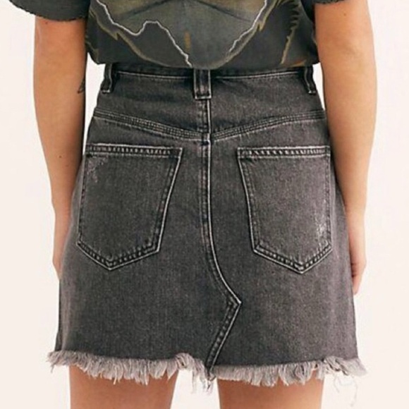 Free People Sidecar Mini Denim Skirt Sanded Black Size 27 New With Tags - Picture 2 of 10